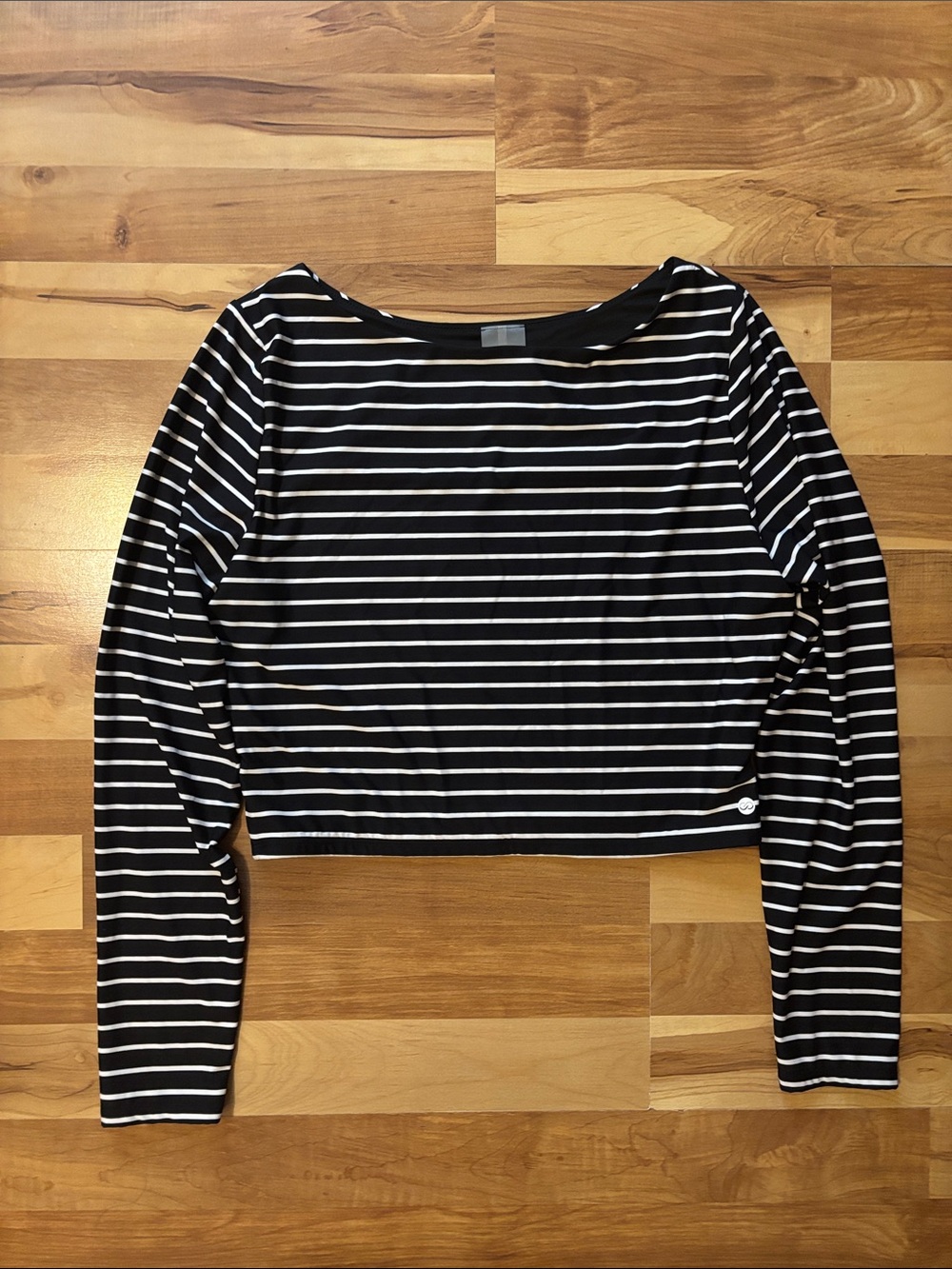 Calia black and white striped cropped activewear long sleeve top size large
